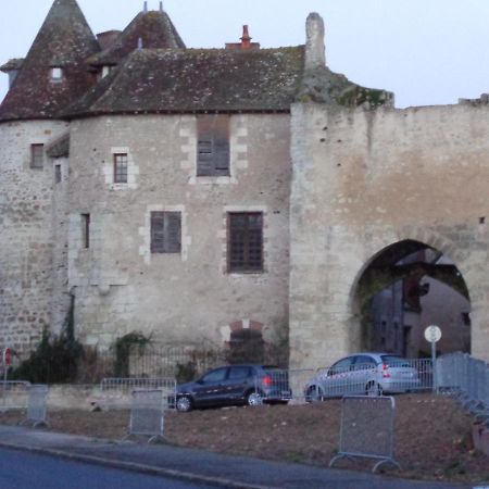 Auberge De La Tour Mennetou-sur-Cher 外观 照片
